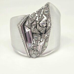Alexis Bittar Architectural Crystal Lucite Hinged Cuff – Collector Statement